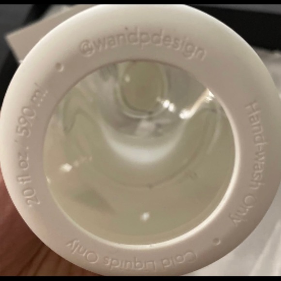 CHANEL N° 5 L’EAU BOTTLE- Factory 5 Collection. - Picture 4 of 4